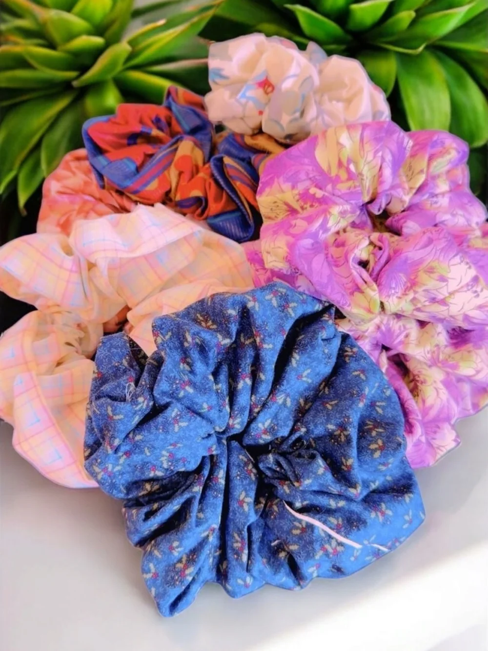 White Floral Satin Rosette Trim